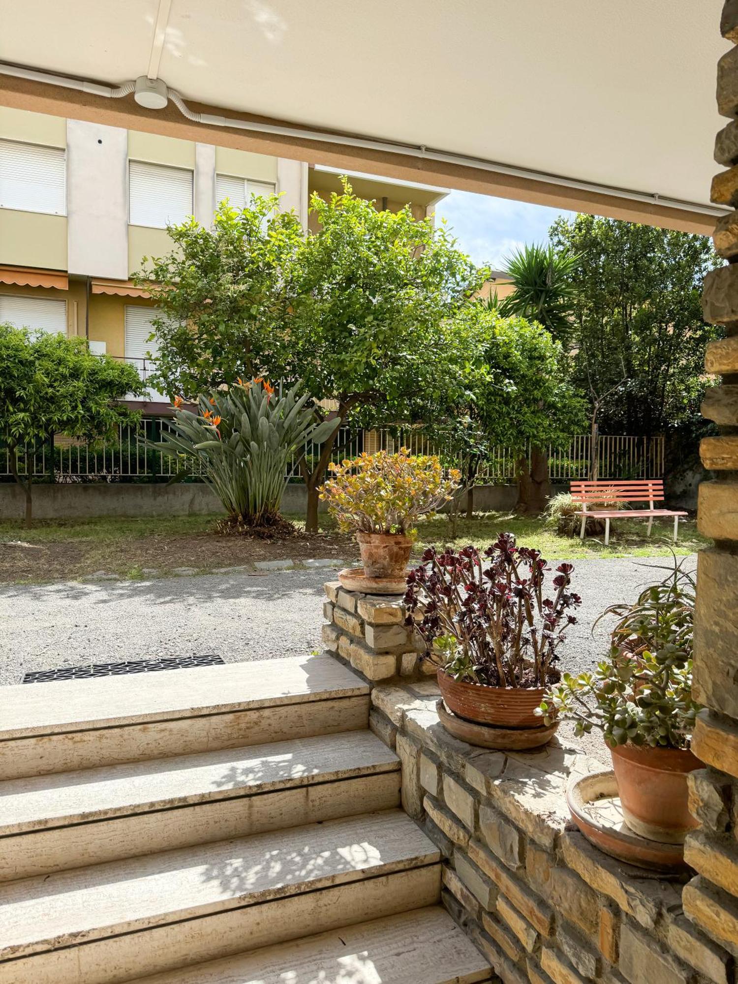 Hotel Casa Febo, In Centro Con Parcheggio Privato A 200 Mt Dal Mare Bordighera Zewnętrze zdjęcie