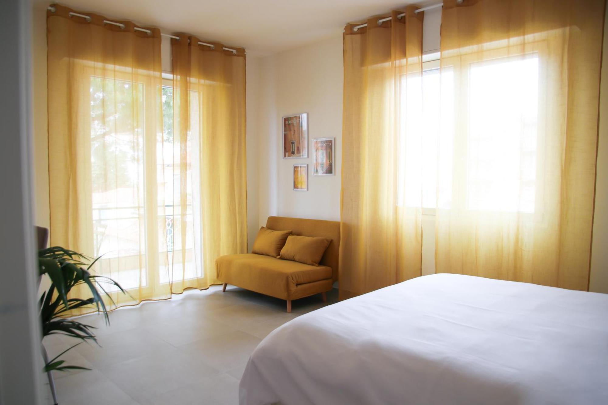 Hotel Casa Febo, In Centro Con Parcheggio Privato A 200 Mt Dal Mare Bordighera Zewnętrze zdjęcie